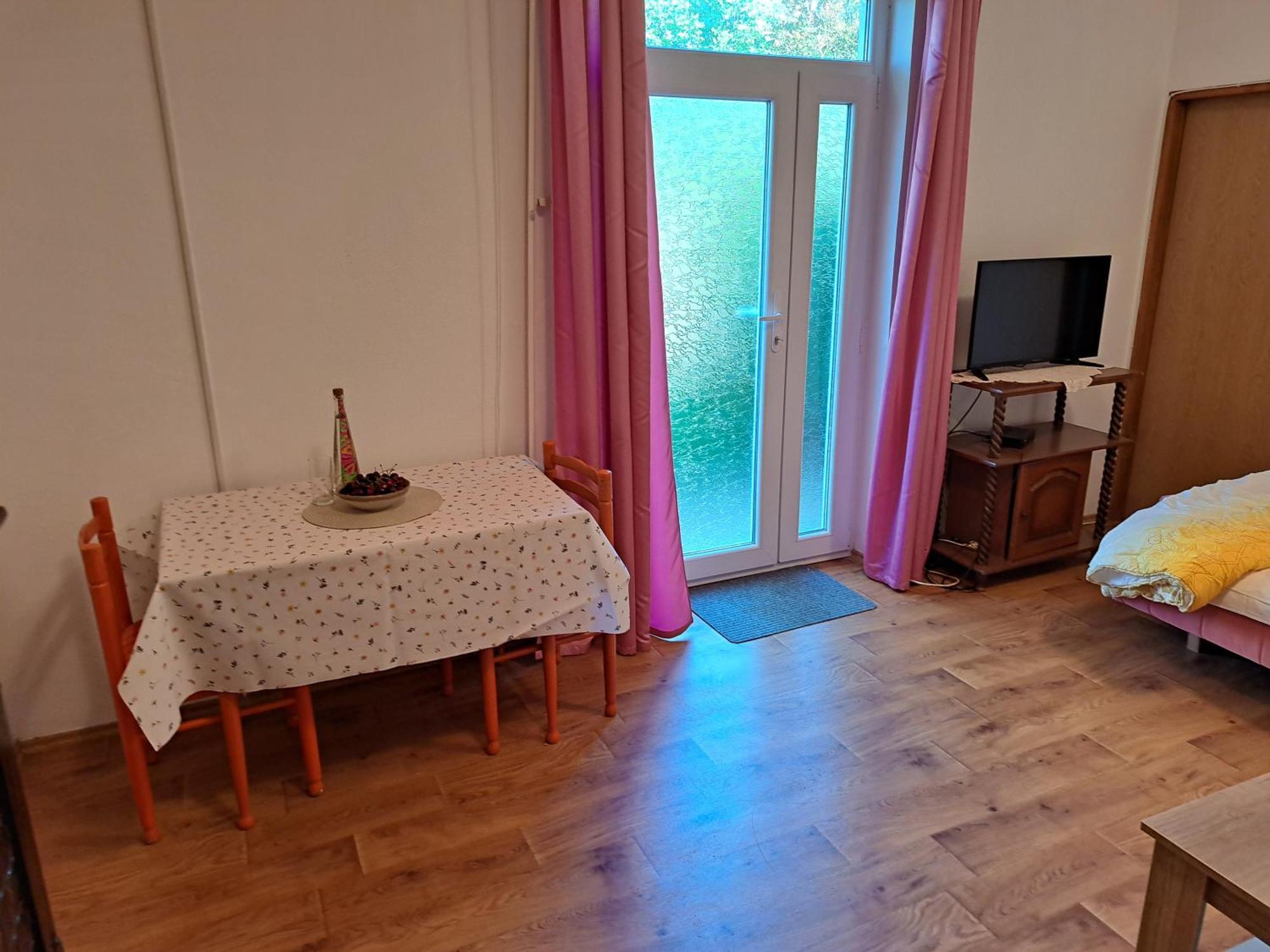 Apartman Oaza Требинье Экстерьер фото