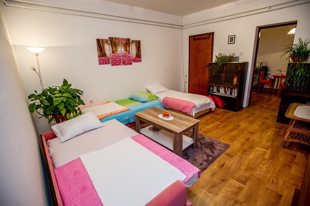 Apartman Oaza Требинье Экстерьер фото